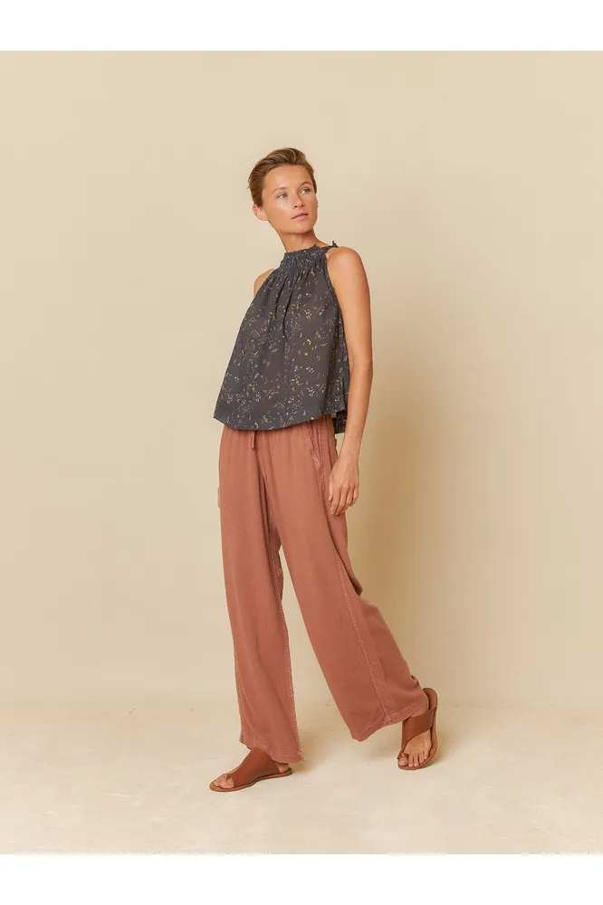 SS25 Indi & Cold Halter Top